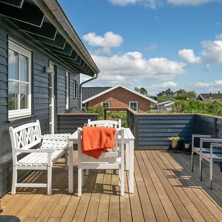 Holiday home Ortwin - 450m From The Sea By Interhome