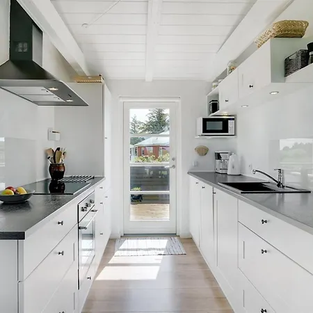 Ortwin - 300m From The Sea By Interhome Feriehus